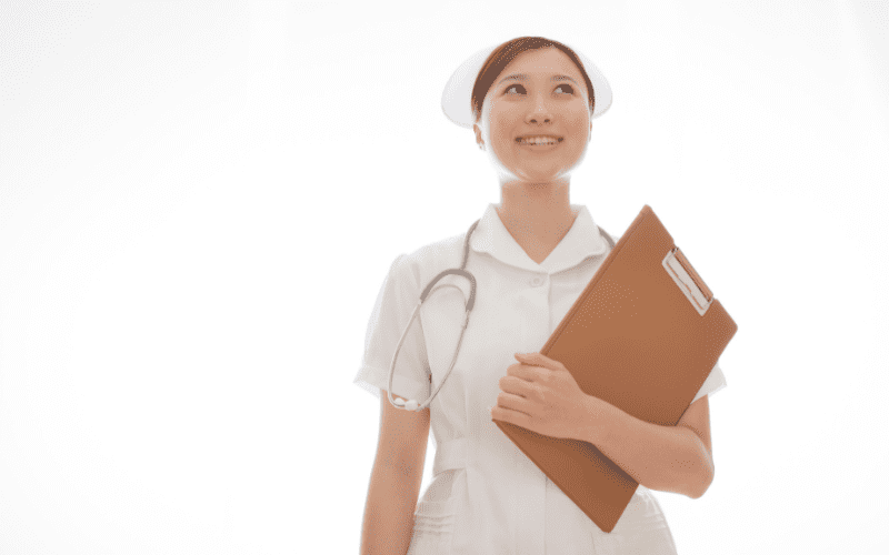 看護師1年目・新卒で美容クリニックに転職は？できる！